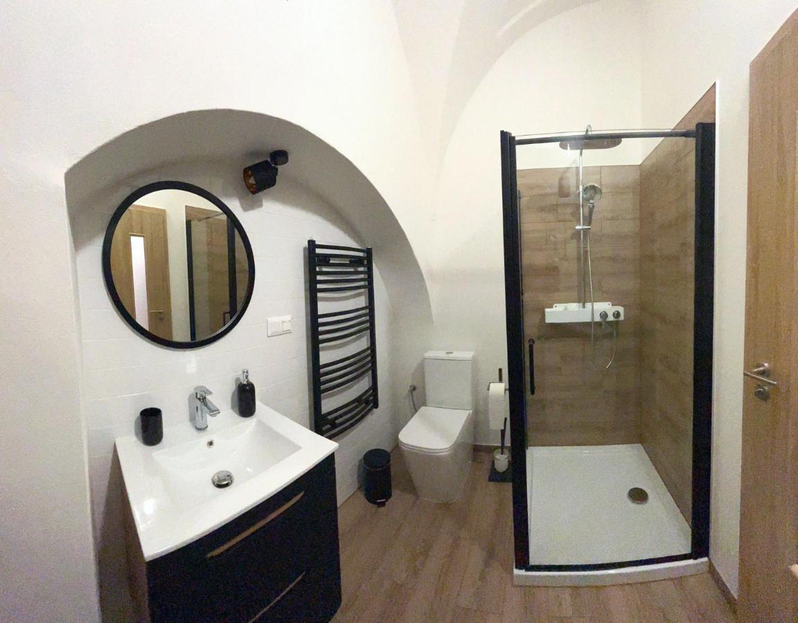 Apartman Viki Banska Bystrica Bagian luar foto