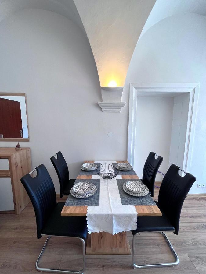 Apartman Viki Banska Bystrica Bagian luar foto